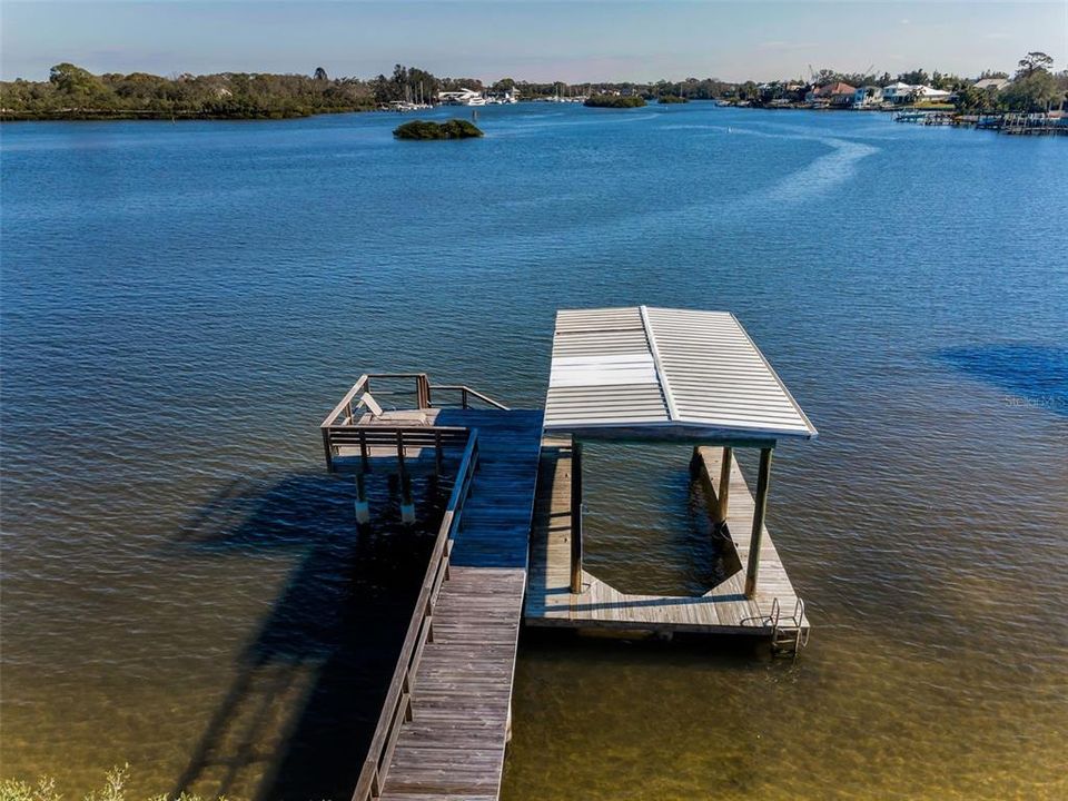 For Sale: $2,300,000 (5 beds, 4 baths, 4696 Square Feet)