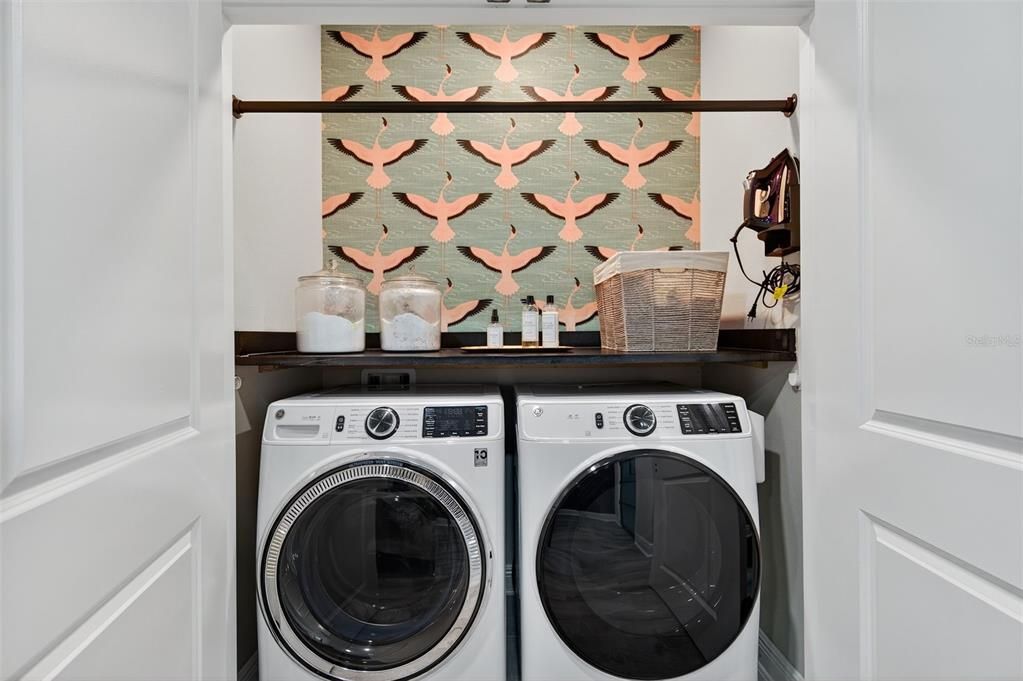 For Rent: $3,000 (2 beds, 2 baths, 1571 Square Feet)