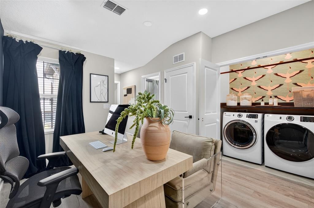 For Rent: $3,000 (2 beds, 2 baths, 1571 Square Feet)