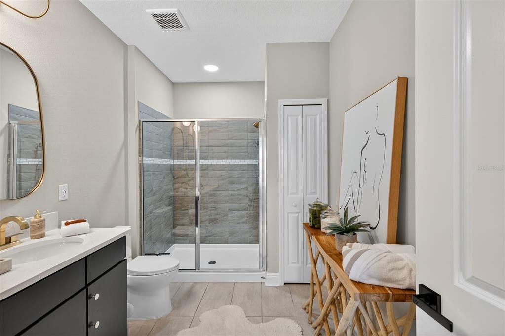 For Rent: $3,000 (2 beds, 2 baths, 1571 Square Feet)