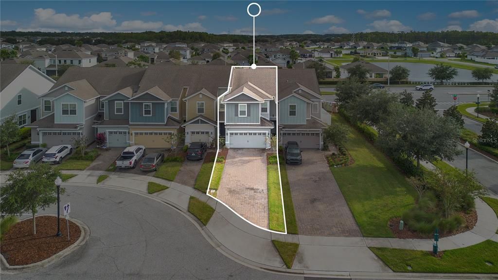 Active With Contract: $2,400 (3 beds, 2 baths, 1627 Square Feet)