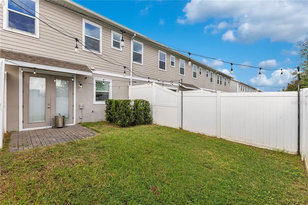 Active With Contract: $2,400 (3 beds, 2 baths, 1627 Square Feet)