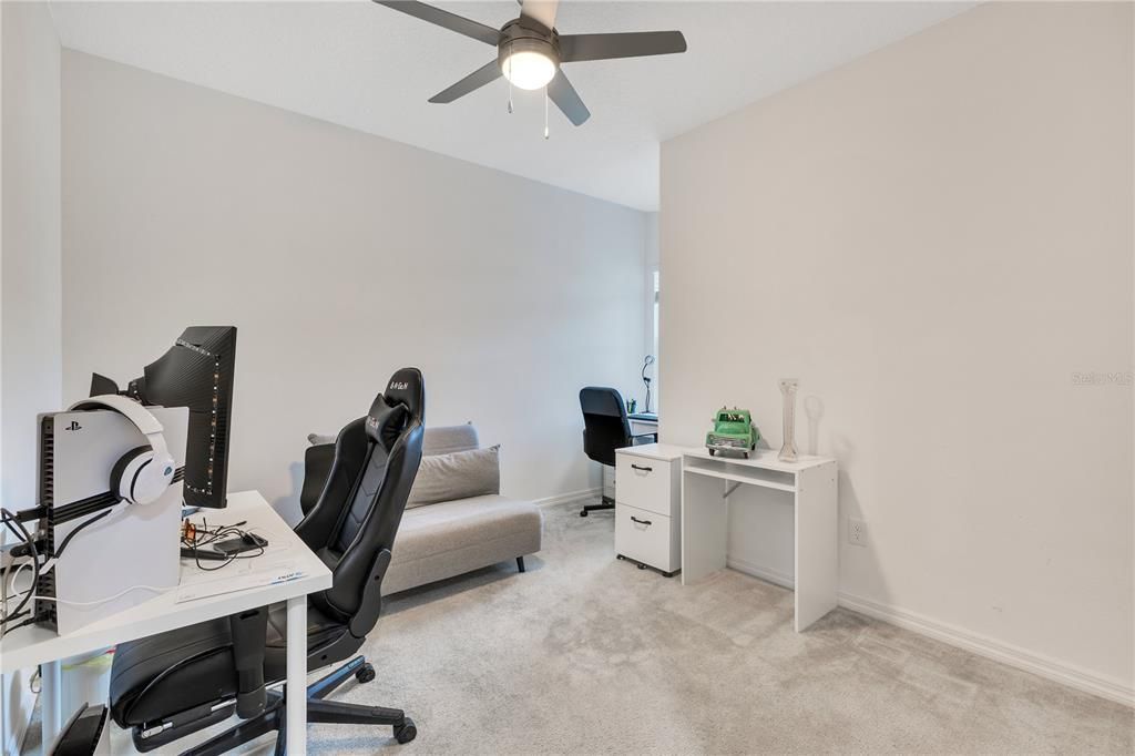 Active With Contract: $2,400 (3 beds, 2 baths, 1627 Square Feet)