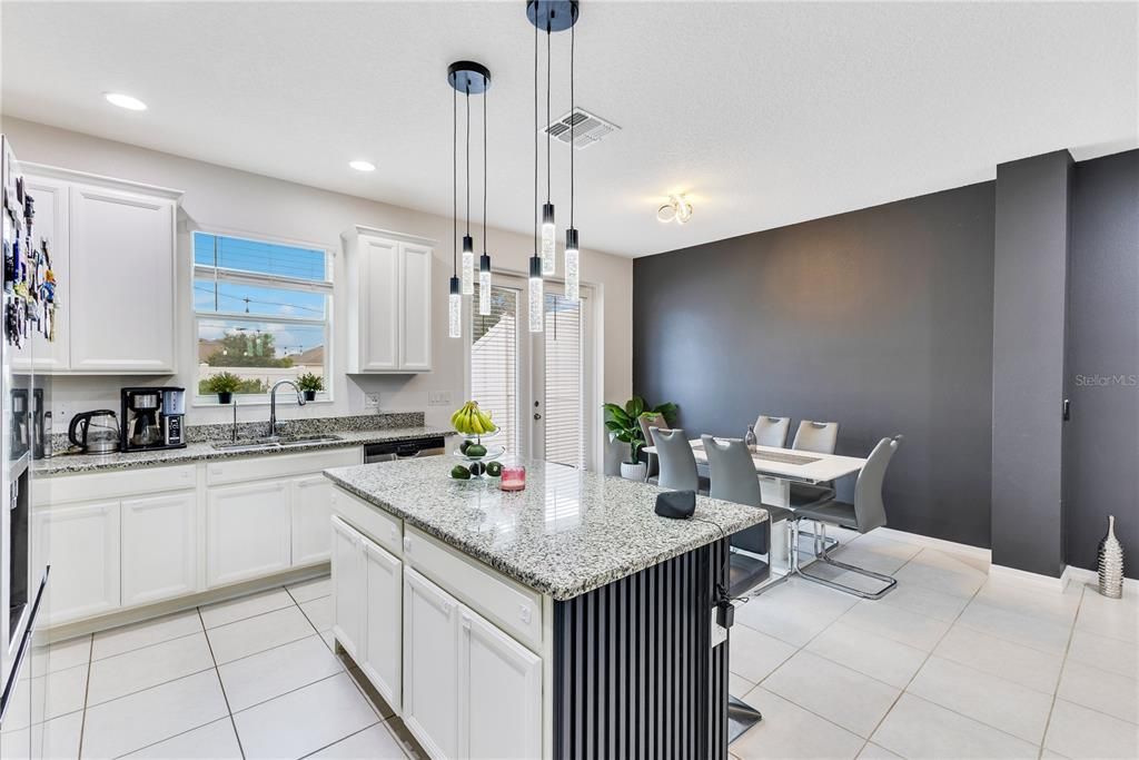 Active With Contract: $2,400 (3 beds, 2 baths, 1627 Square Feet)