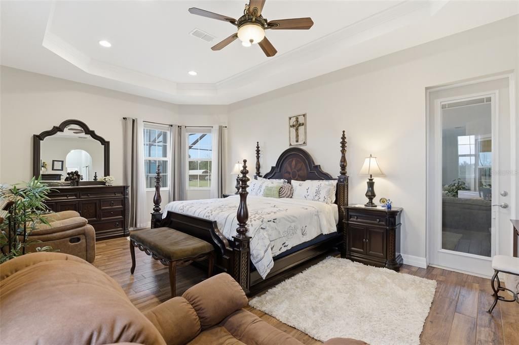 For Sale: $1,500,000 (4 beds, 3 baths, 3141 Square Feet)