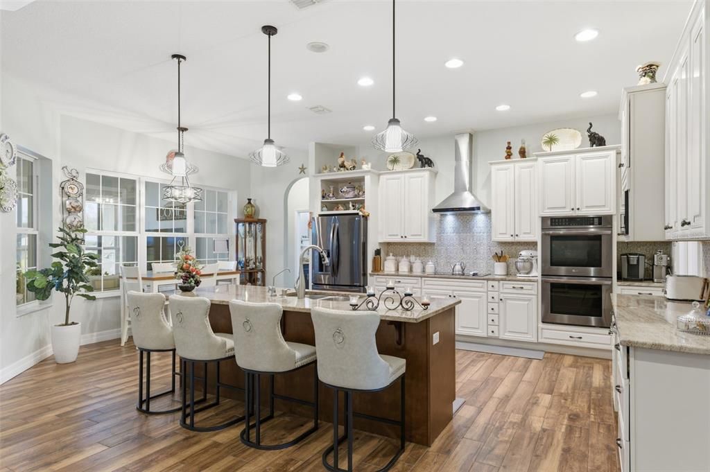 For Sale: $1,500,000 (4 beds, 3 baths, 3141 Square Feet)