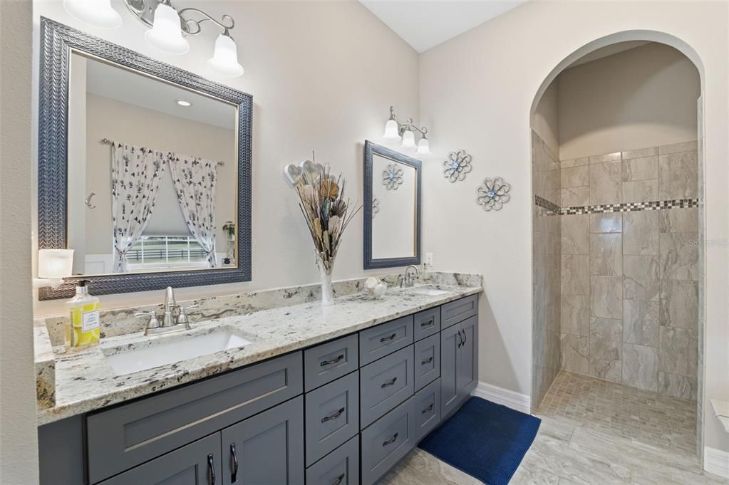 For Sale: $1,500,000 (4 beds, 3 baths, 3141 Square Feet)