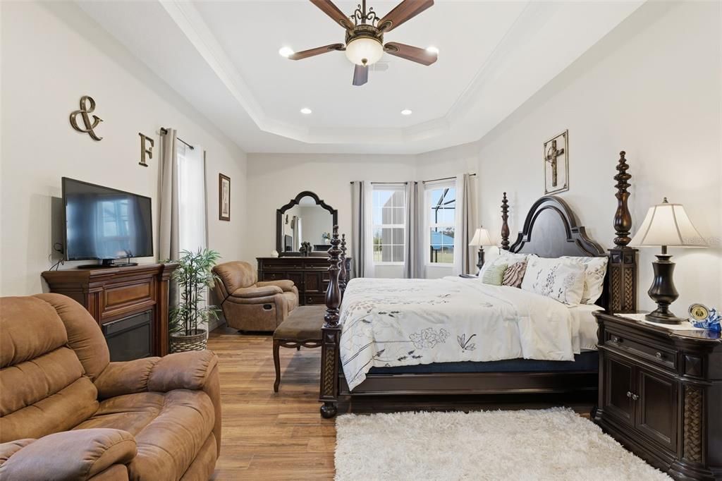 For Sale: $1,500,000 (4 beds, 3 baths, 3141 Square Feet)