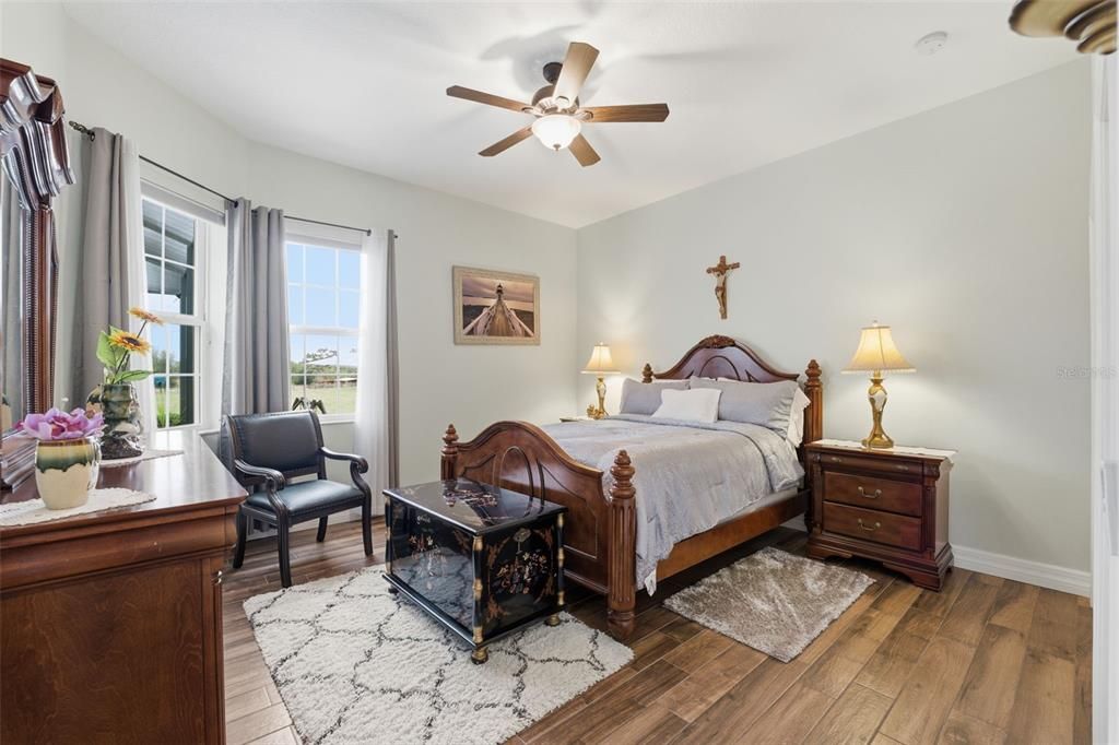 For Sale: $1,500,000 (4 beds, 3 baths, 3141 Square Feet)