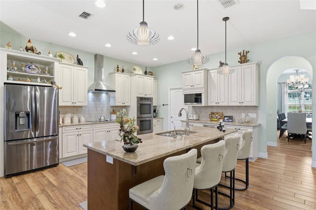 For Sale: $1,500,000 (4 beds, 3 baths, 3141 Square Feet)