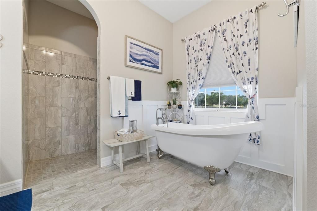 For Sale: $1,500,000 (4 beds, 3 baths, 3141 Square Feet)