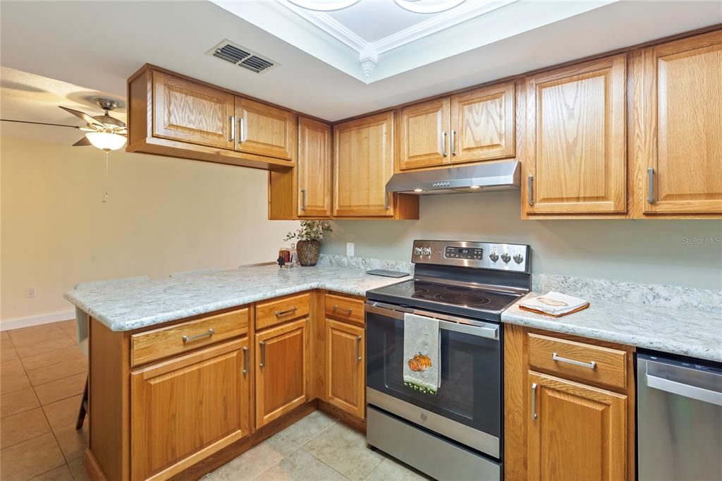 На продажу: $141,000 (2 спален, 2 ванн, 1251 Квадратных фут)