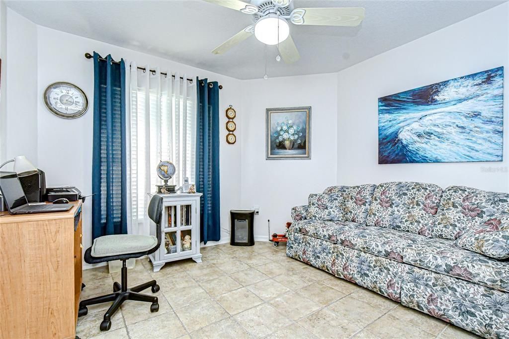 For Sale: $349,900 (2 beds, 2 baths, 1489 Square Feet)