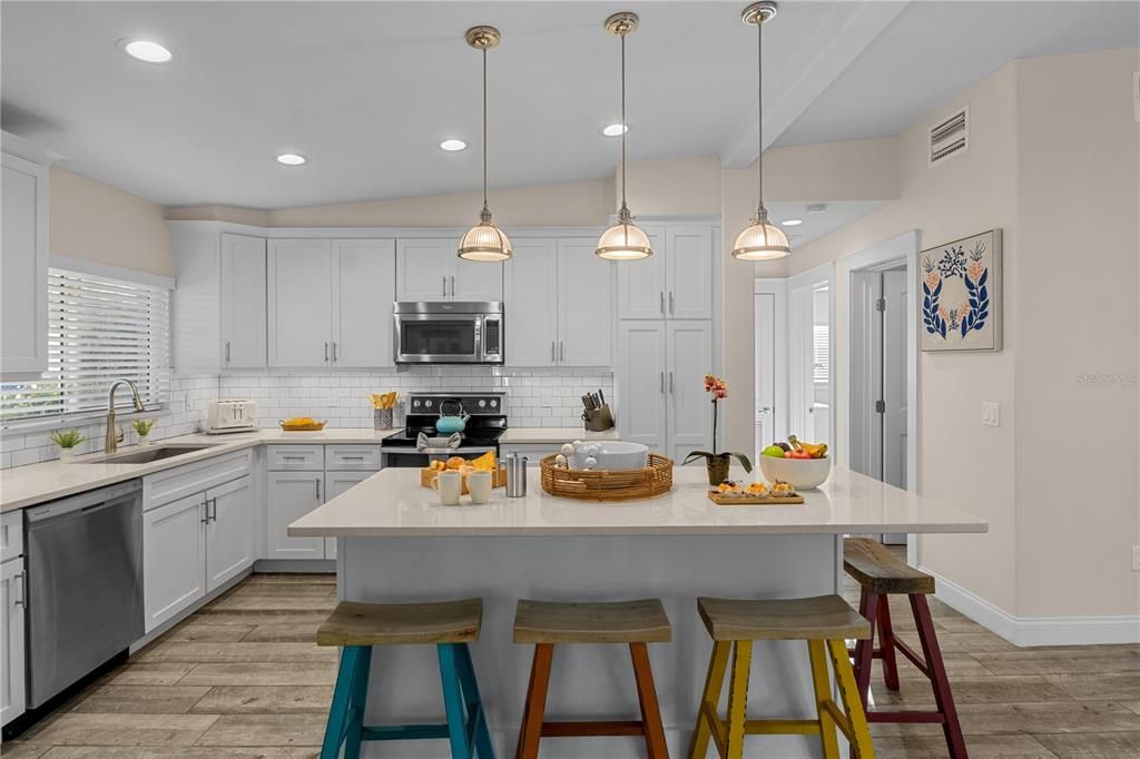 For Sale: $1,999,500 (4 beds, 3 baths, 1843 Square Feet)