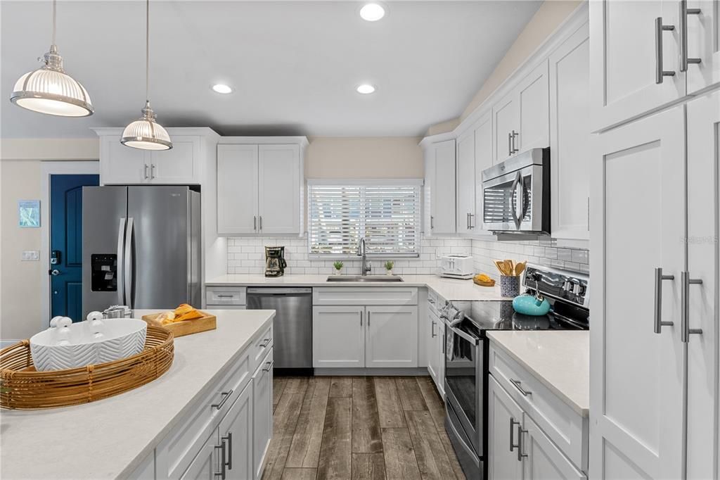 For Sale: $1,999,500 (4 beds, 3 baths, 1843 Square Feet)