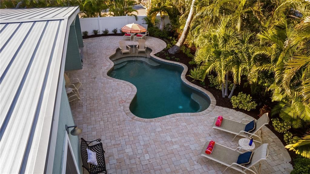 For Sale: $1,999,500 (4 beds, 3 baths, 1843 Square Feet)