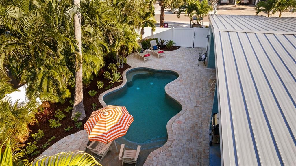 For Sale: $1,999,500 (4 beds, 3 baths, 1843 Square Feet)