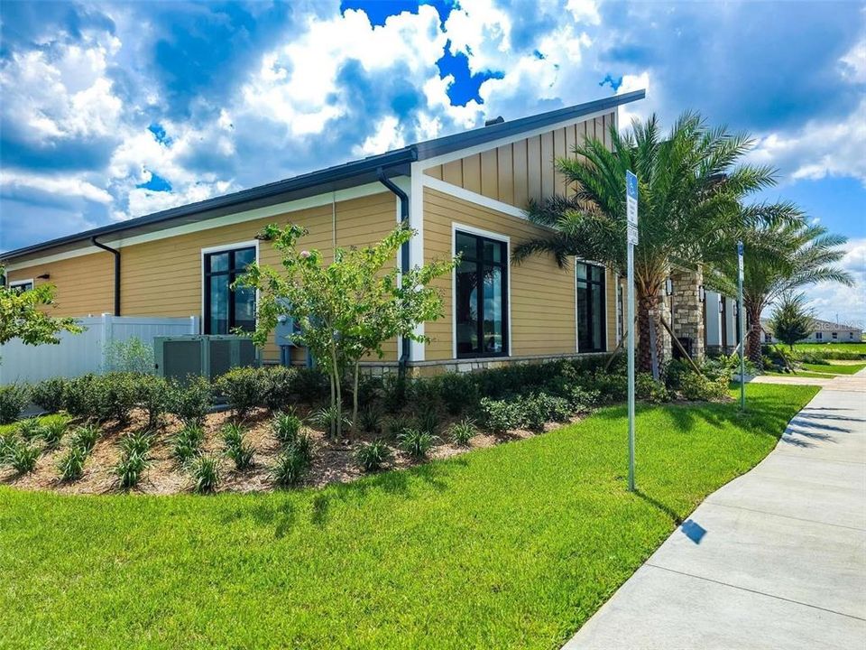 For Rent: $1,925 (3 beds, 2 baths, 2150 Square Feet)