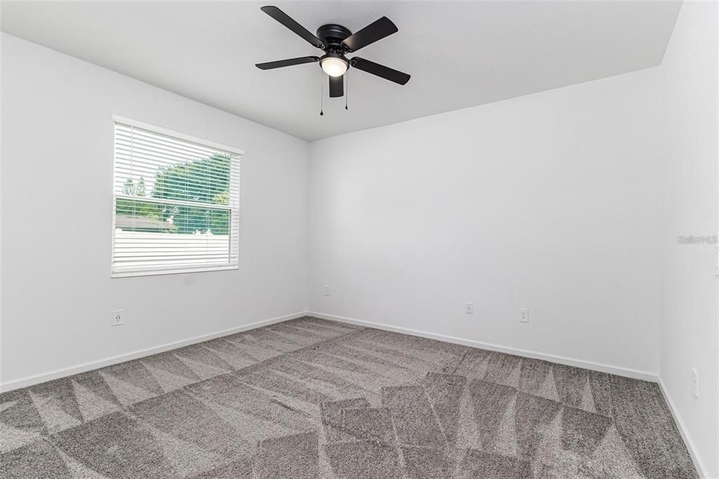 En Renta: $2,150 (3 camas, 2 baños, 2150 Pies cuadrados)