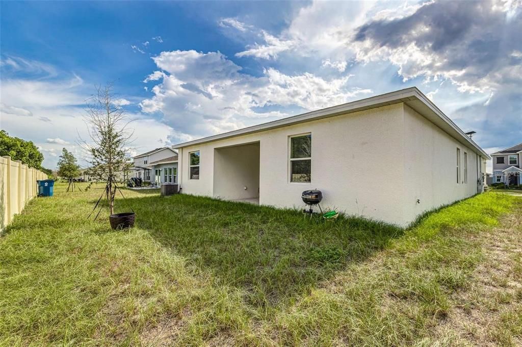 En Renta: $2,150 (3 camas, 2 baños, 2150 Pies cuadrados)