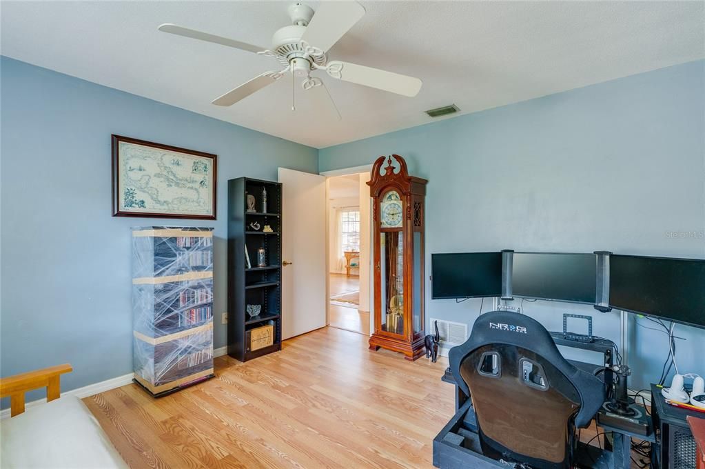 На продажу: $389,900 (3 спален, 2 ванн, 1916 Квадратных фут)