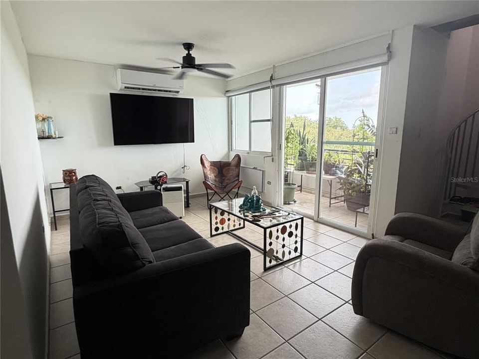 En Venta: $170,000 (3 camas, 2 baños, 2082 Pies cuadrados)