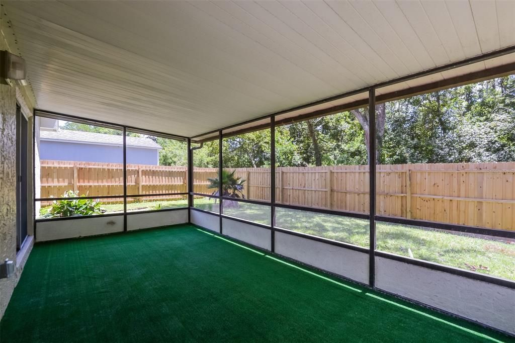 For Rent: $2,095 (3 beds, 2 baths, 1407 Square Feet)