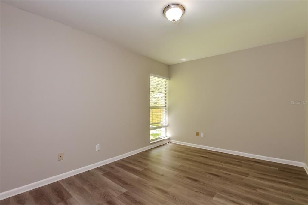 For Rent: $2,095 (3 beds, 2 baths, 1407 Square Feet)