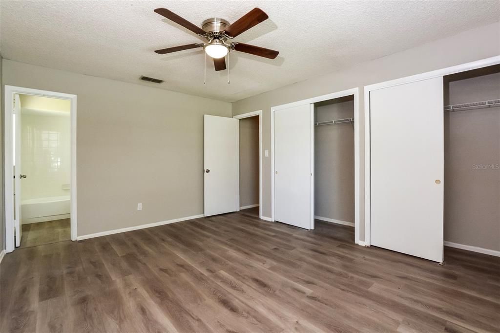 For Rent: $2,095 (3 beds, 2 baths, 1407 Square Feet)