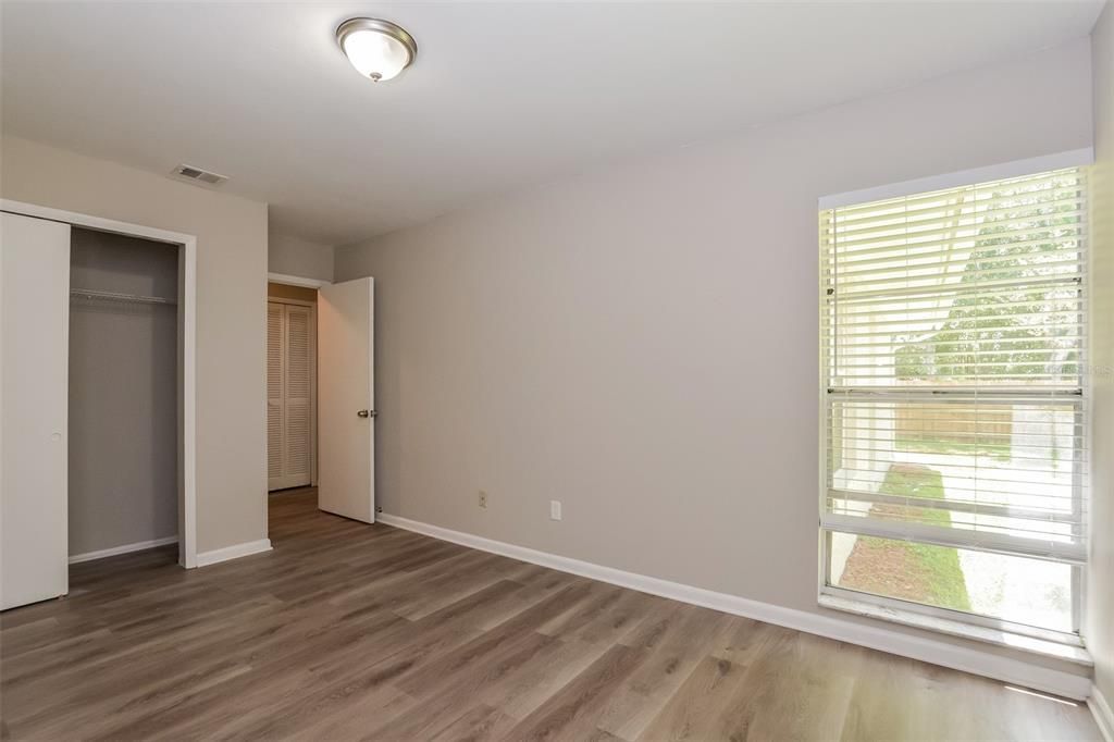 For Rent: $2,095 (3 beds, 2 baths, 1407 Square Feet)