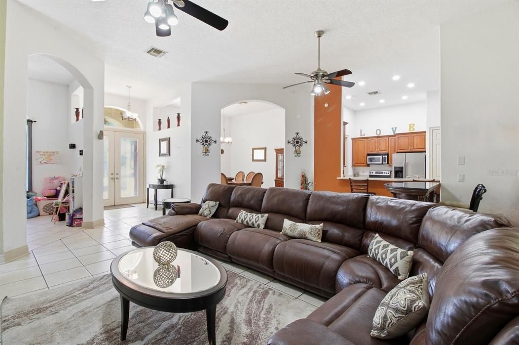 For Sale: $350,000 (3 beds, 2 baths, 2431 Square Feet)