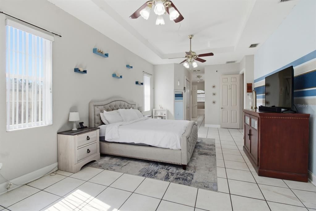 For Sale: $350,000 (3 beds, 2 baths, 2431 Square Feet)