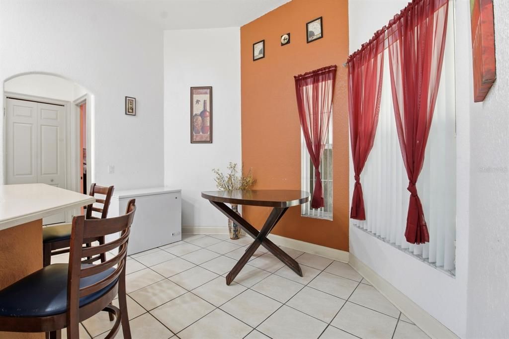 For Sale: $350,000 (3 beds, 2 baths, 2431 Square Feet)