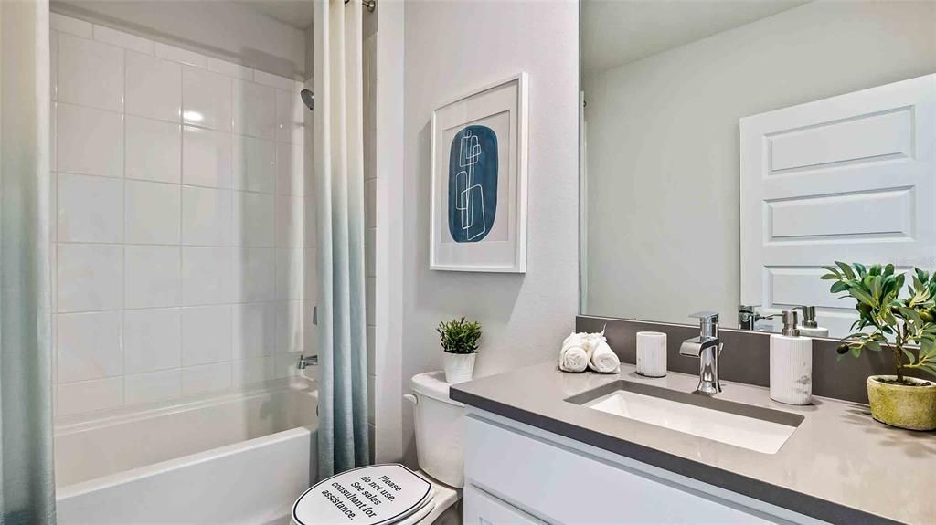 Active With Contract: $462,000 (4 beds, 2 baths, 1828 Square Feet)