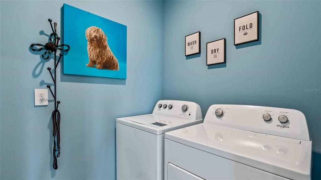 Active With Contract: $462,000 (4 beds, 2 baths, 1828 Square Feet)