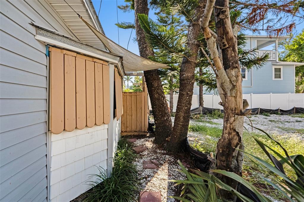 На продажу: $620,000 (3 спален, 2 ванн, 1143 Квадратных фут)