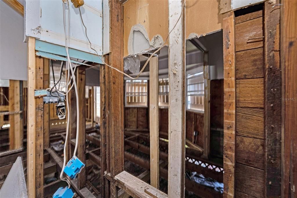 На продажу: $620,000 (3 спален, 2 ванн, 1143 Квадратных фут)