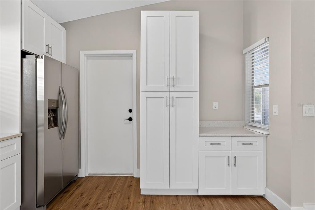 For Sale: $289,900 (2 beds, 2 baths, 1015 Square Feet)