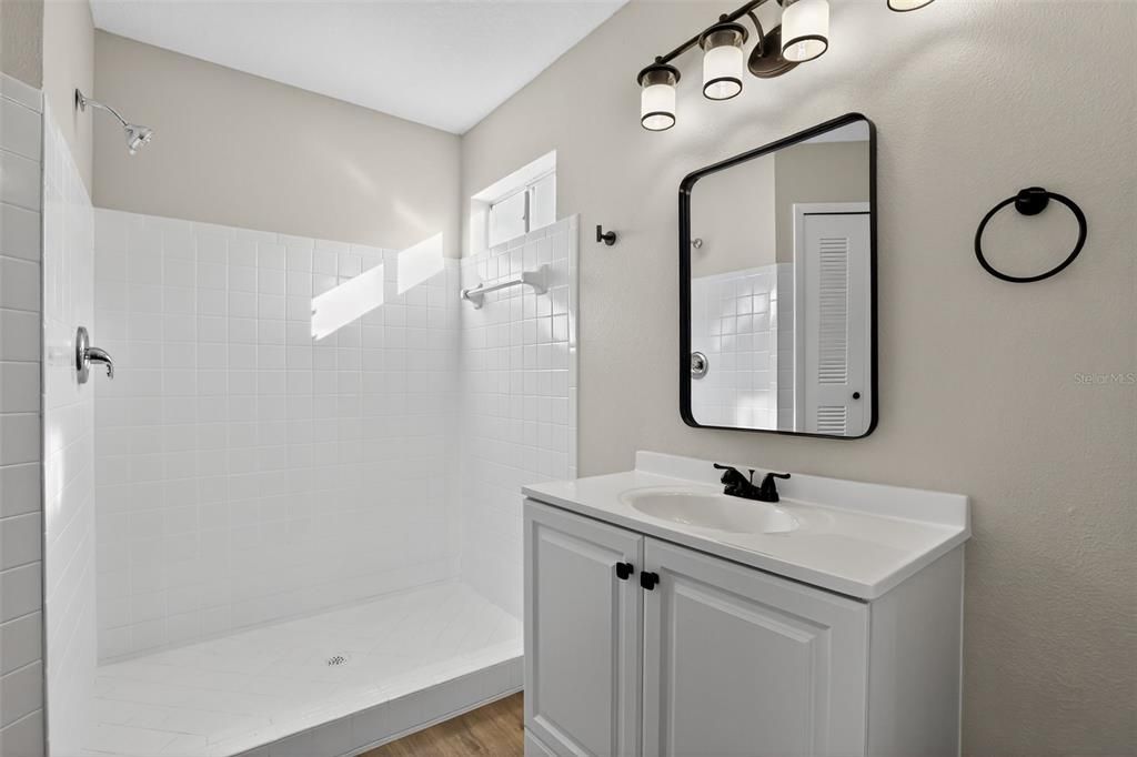 For Sale: $289,900 (2 beds, 2 baths, 1015 Square Feet)