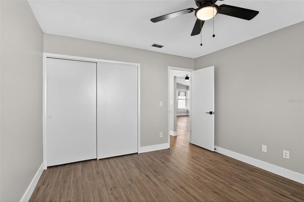 For Sale: $289,900 (2 beds, 2 baths, 1015 Square Feet)