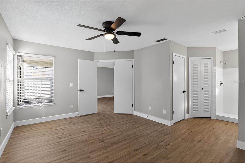 For Sale: $289,900 (2 beds, 2 baths, 1015 Square Feet)