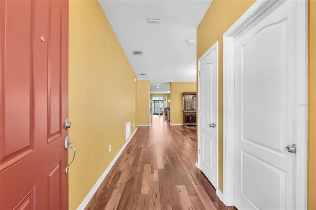 For Sale: $377,500 (4 beds, 2 baths, 1929 Square Feet)