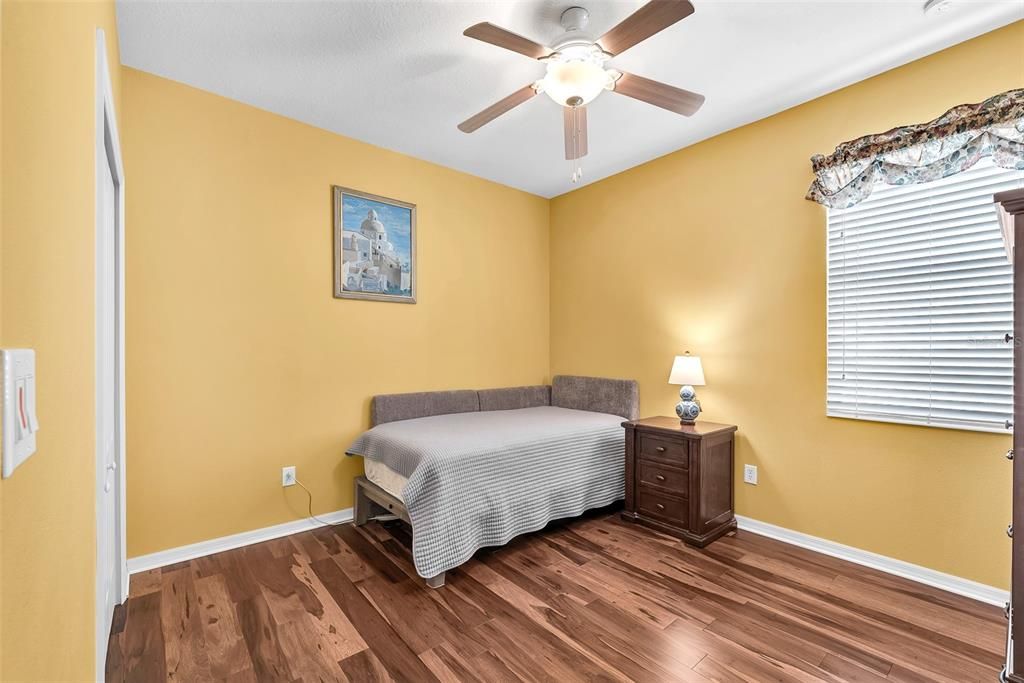 For Sale: $377,500 (4 beds, 2 baths, 1929 Square Feet)