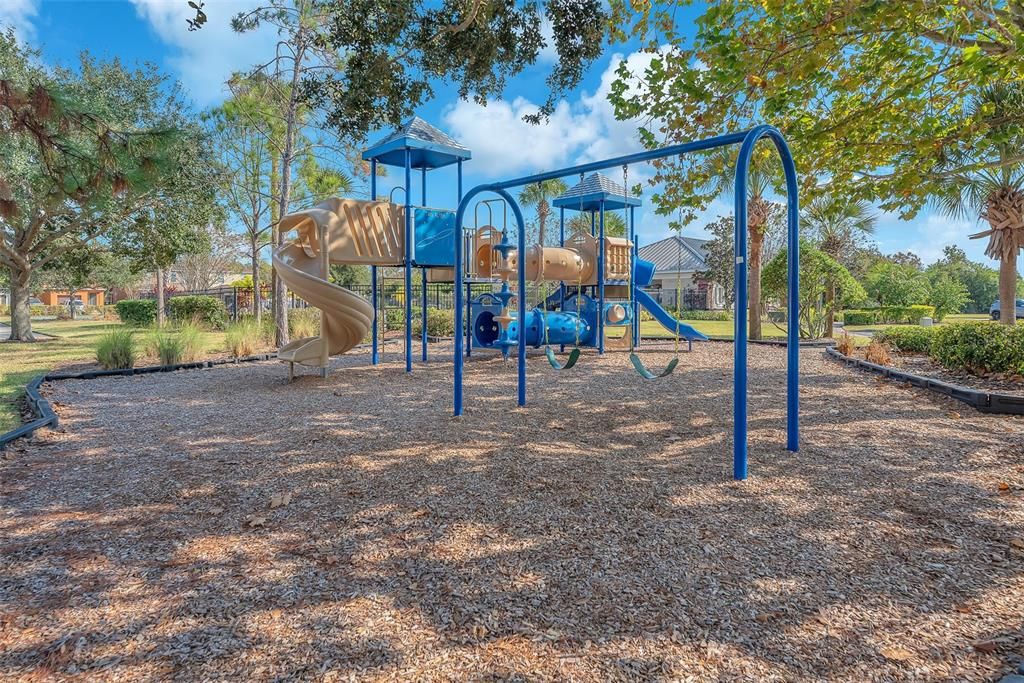 For Sale: $377,500 (4 beds, 2 baths, 1929 Square Feet)