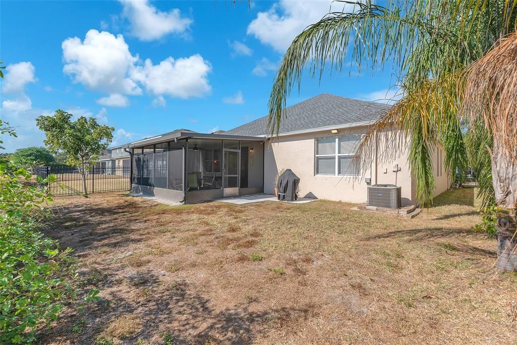 For Sale: $377,500 (4 beds, 2 baths, 1929 Square Feet)