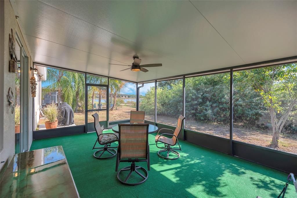 For Sale: $377,500 (4 beds, 2 baths, 1929 Square Feet)