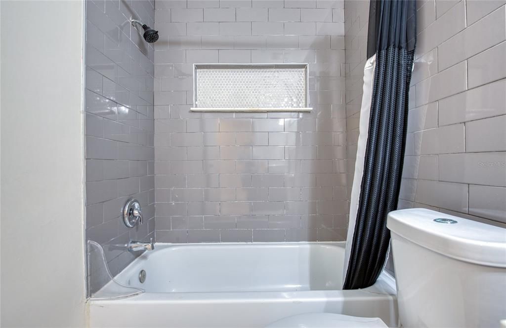 For Rent: $3,000 (3 beds, 2 baths, 1436 Square Feet)