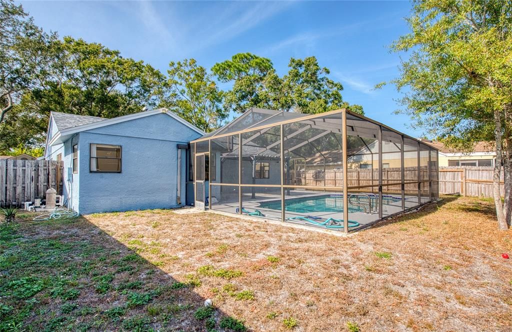 For Rent: $3,000 (3 beds, 2 baths, 1436 Square Feet)