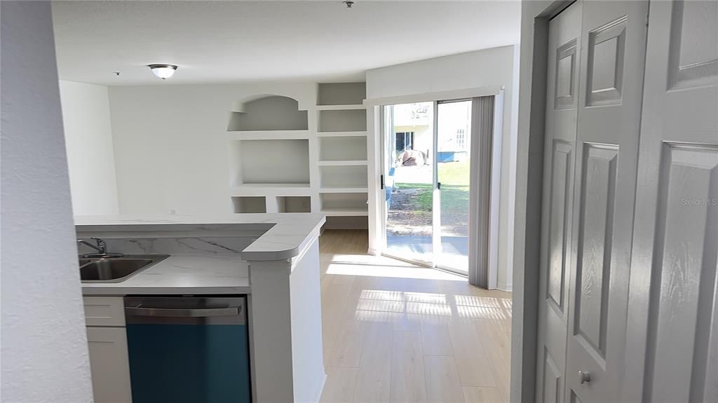 For Rent: $1,750 (2 beds, 2 baths, 1133 Square Feet)