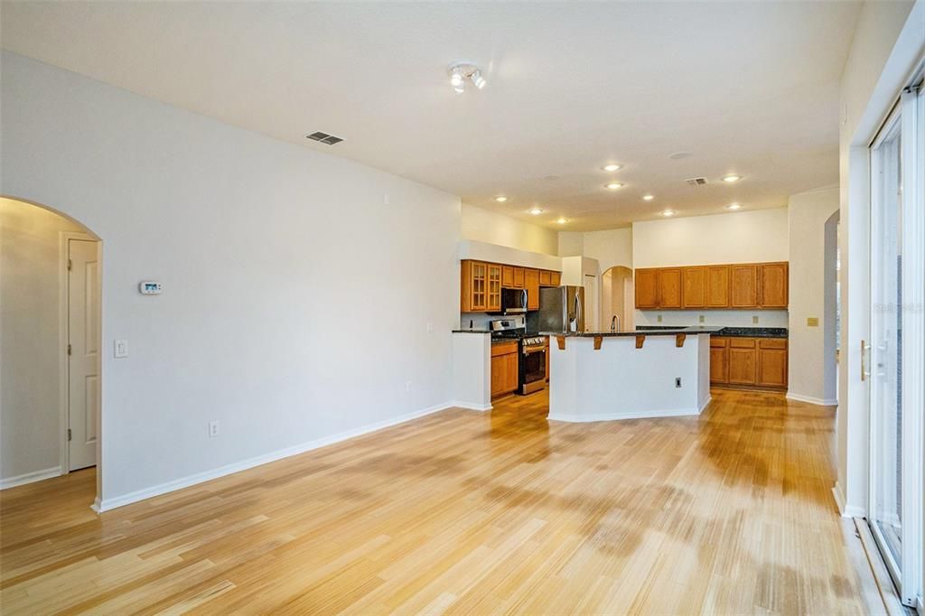 На продажу: $620,000 (4 спален, 3 ванн, 2183 Квадратных фут)